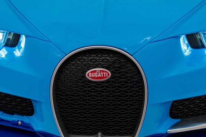 Bugatti Chiron Blue