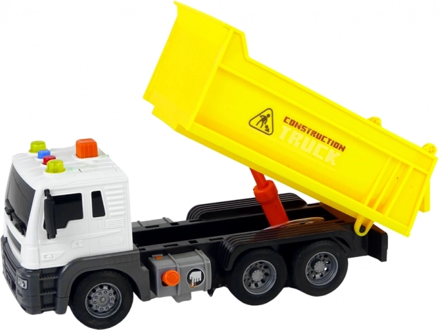 Lifting dump bed