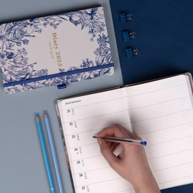 Weekly Planner Porcelain 2025 by NOTIQUE