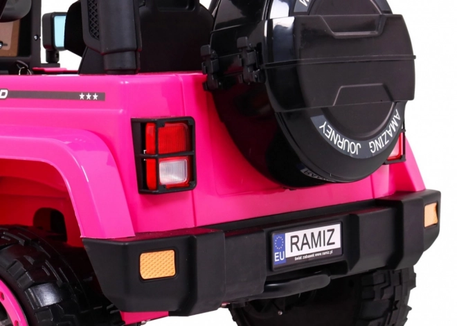 Vehicul de teren Full Time 4WD – Růžové