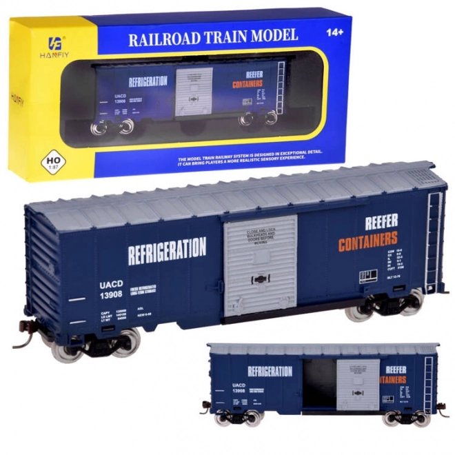 Freight Car with Sliding Doors HO Scale Model