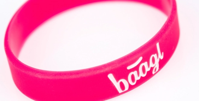 Baagl Pink Light-Up Bracelet