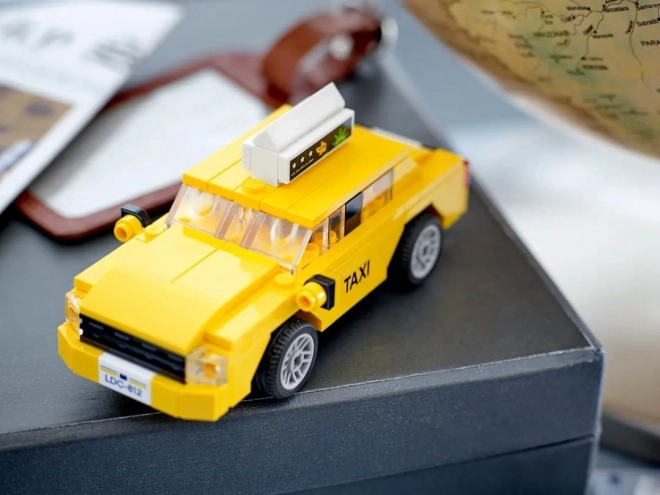 LEGO Creator 40468 Yellow Taxi