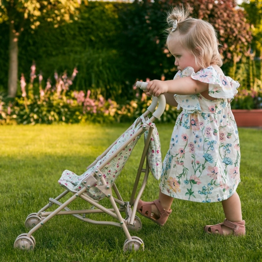 Comfortable handles for small hands