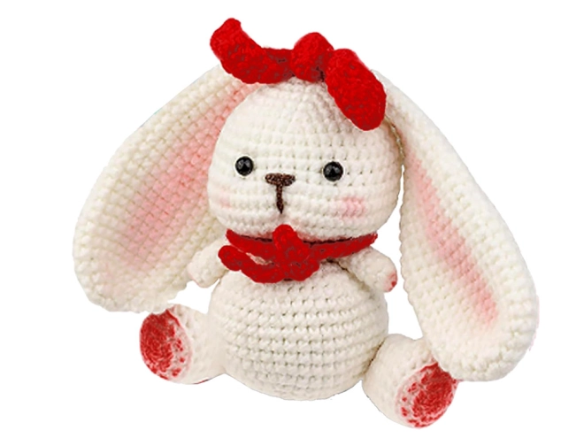 Adorable lapin comme jouet et décoration