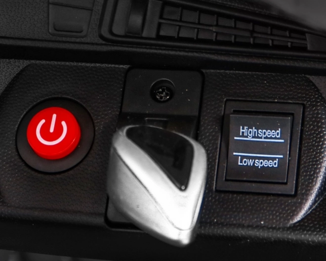 BMW I8 na akumulátor čierny