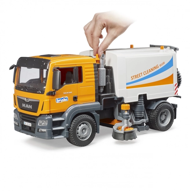 Bruder Man TGS Street Sweeper