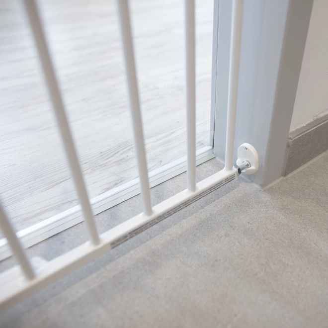 Expandable Wall-Mounted Baby Gate