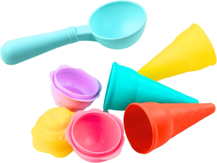 Kreativní zmrzlinárna v písku