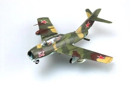 Plastic Model MiG-15UTI Midget Kit