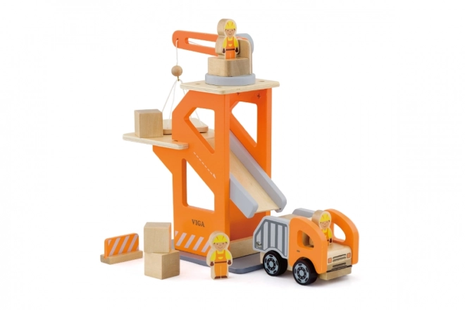 Wooden crane with elevator