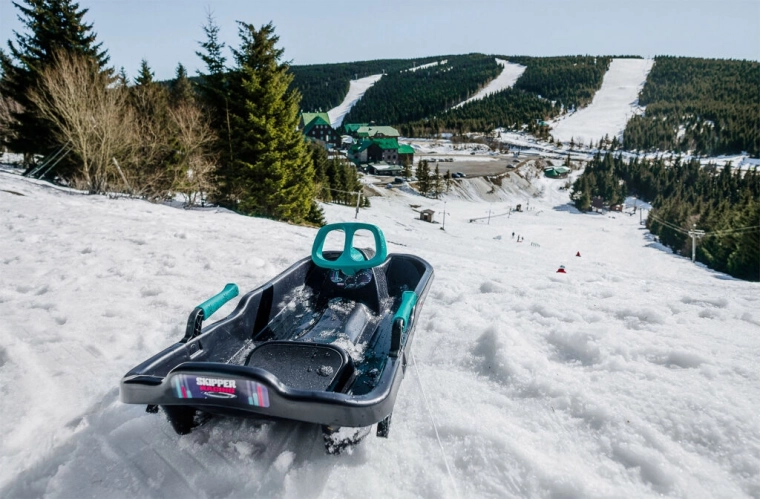 Robust single-ski construction