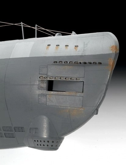 German Submarine Model Type XXI 1:144