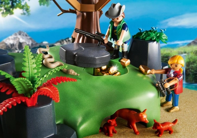 Treehouse Adventure Figurine Set