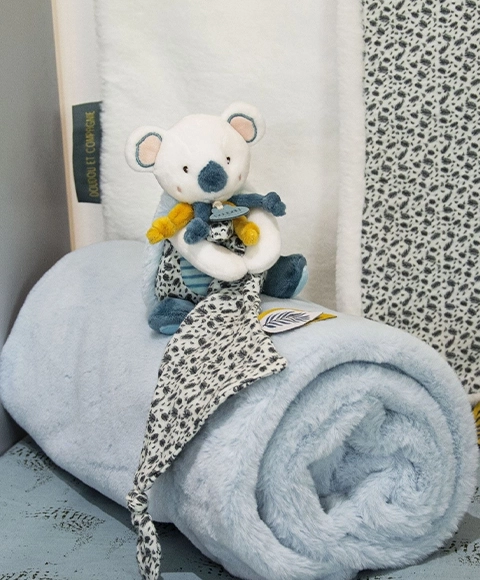 Gift Set Plush Koala and Comforter