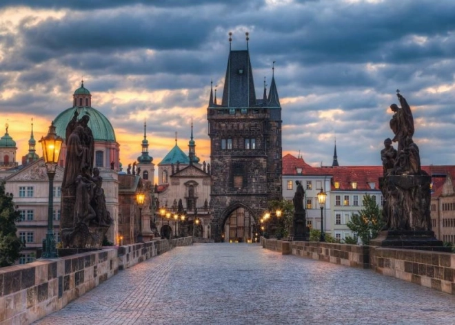 Prague: Walk on Charles Bridge Puzzle 1000 Pieces