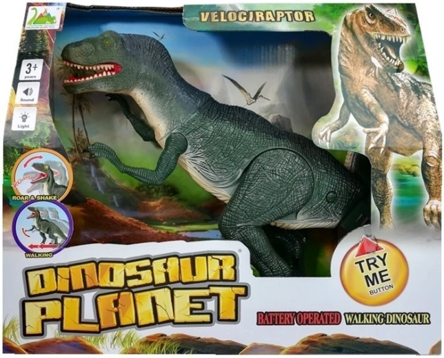 Elindul és úgy üvölt, mint az igazi