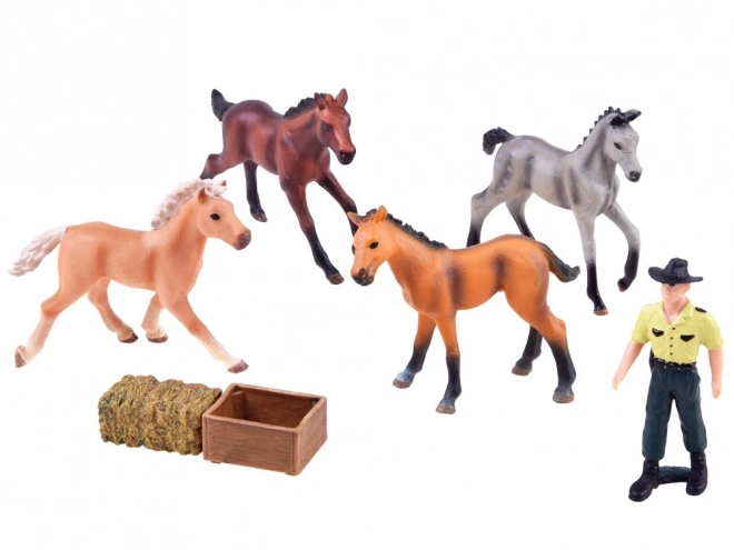 Horse Stable Figurine Set – A