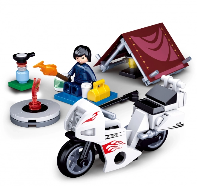 Sluban Town Motorcyclist at Camp Building Set