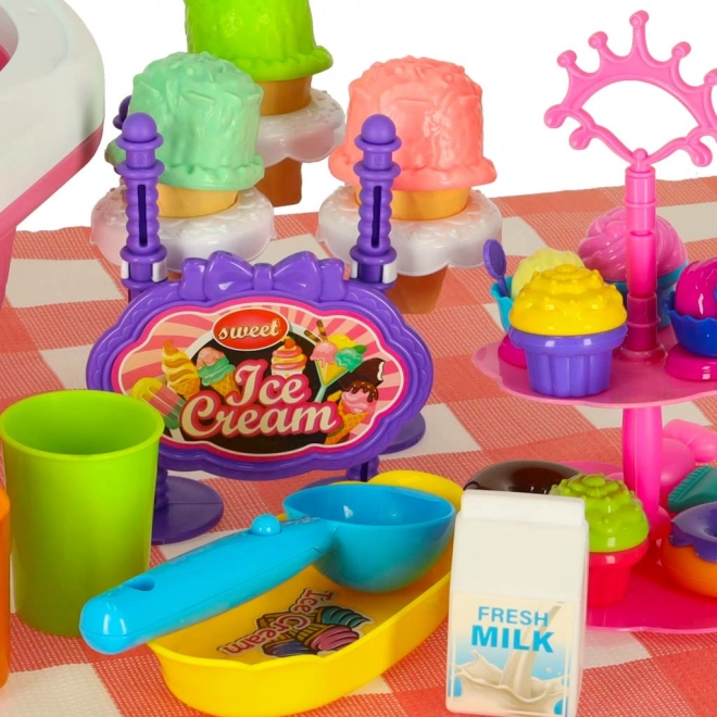 Cesto da picnic con dessert
