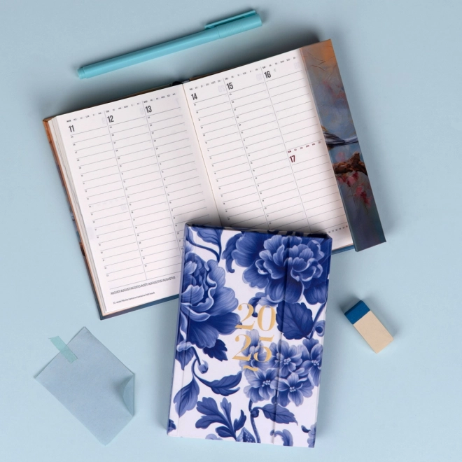 Weekly Magnetic Diary Blue Floral 2025