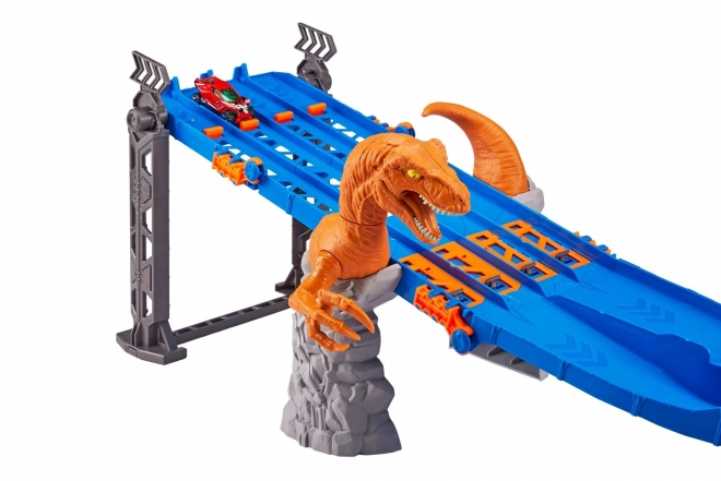 Raptor attack