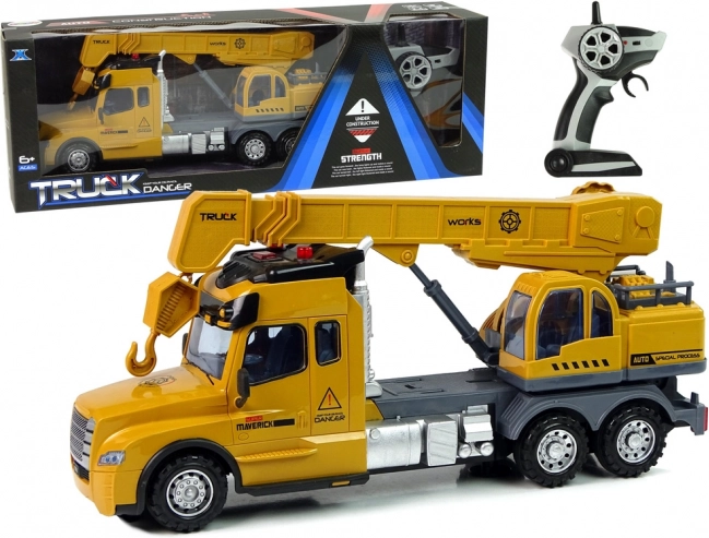 Ferngesteuertes gelbes Kran-LKW mit Geräuschen
