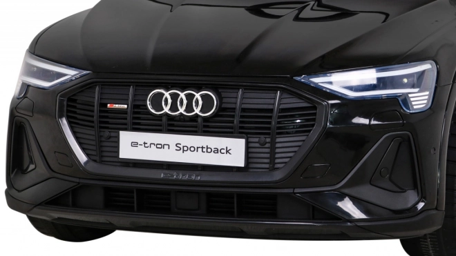 Audi E-Tron Sportback pre deti + Pilot + pohon 4x4 + pomalý rozjazd + rádio MP3 + LED – čierna