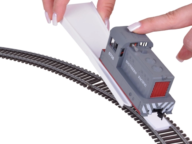 Electric Train Set with Control Unit - Freight Train with Tank Cars