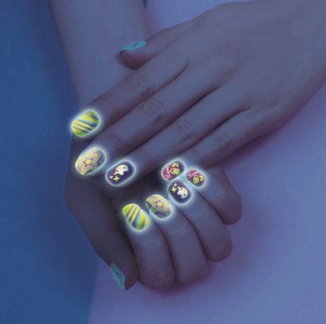 Glow in the Dark Nail Set