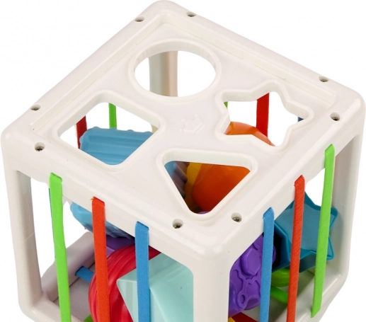 Learning shapes and colors through play