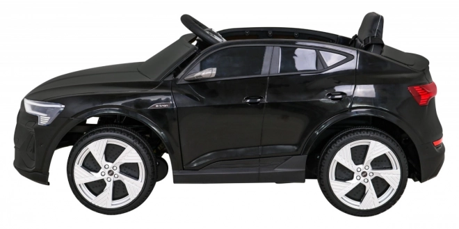 Audi E-Tron Sportback pre deti + Pilot + pohon 4x4 + pomalý rozjazd + rádio MP3 + LED – čierna