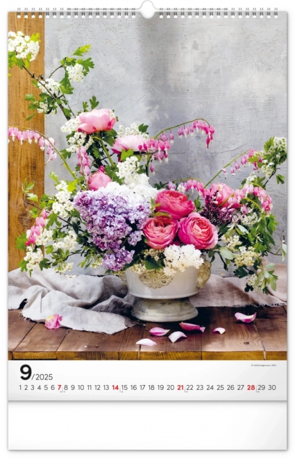 Wall Calendar Bouquet 2025