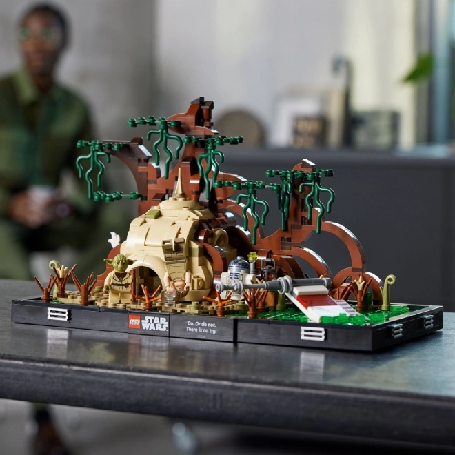 Jedi Training on Dagobah – LEGO Star Wars Diorama