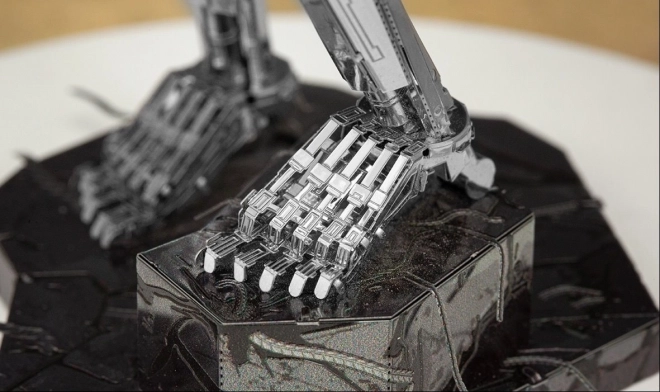 Metal Earth 3D Puzzle Terminator T-800 Endoskeleton