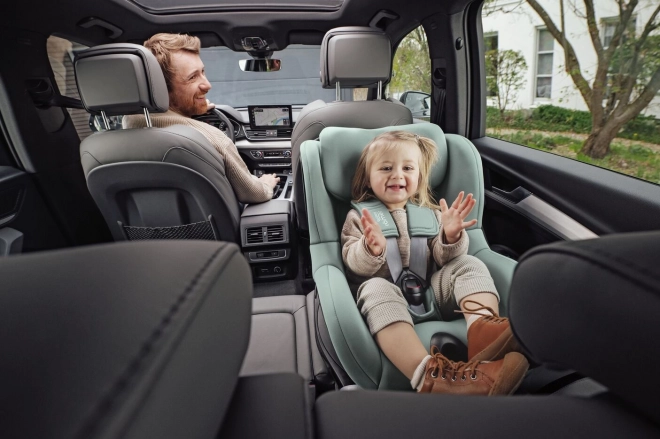Britax Römer Dualfix 5Z autostol til børn med roterende base Galaxy Black