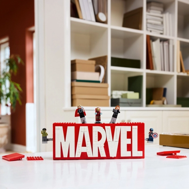 Lego Marvel Logo Set with Avengers Minifigures