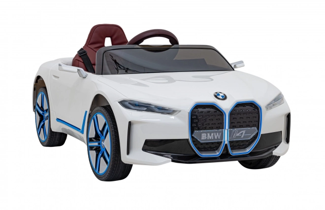 Mașină electrică BMW i4 – Bílé
