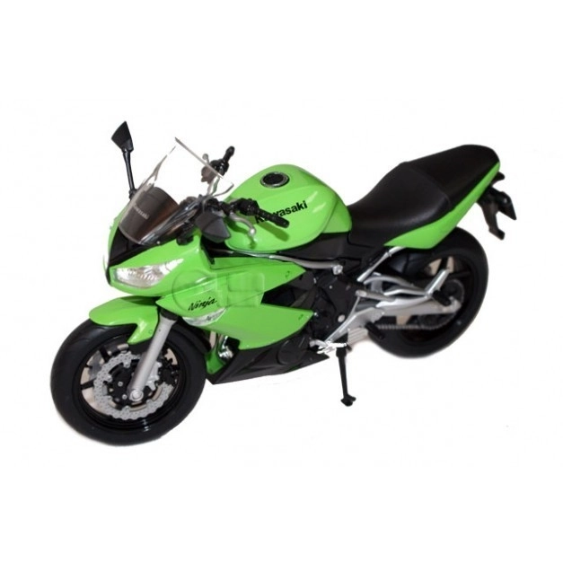 Kawasaki Ninja 650R Motorcycle Model Green