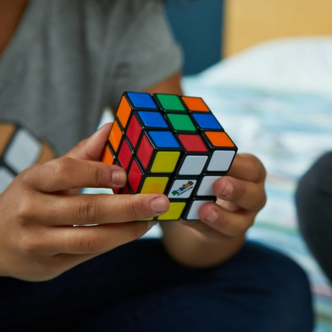 Rubik's Cube Classic 3x3 Set with Keychain