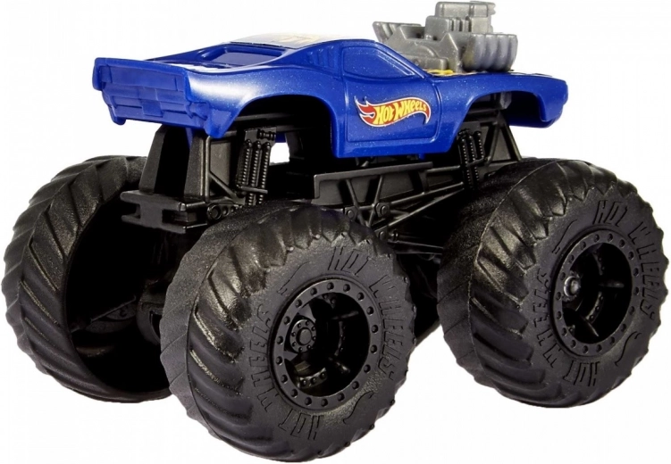 Compact 1:70 scale, big fun