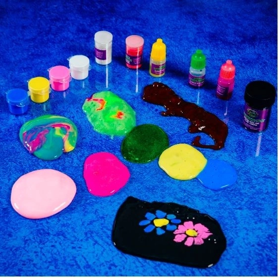 Crazy Science Chameleon Slime Set