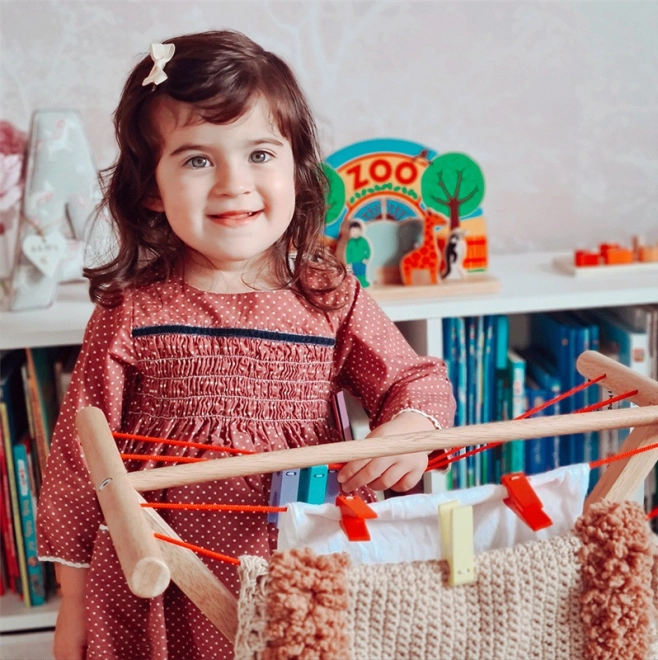 Colorful pegs
