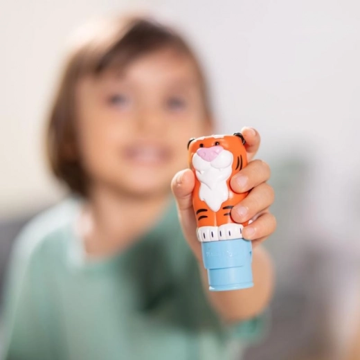 Dispenser die plakken makkelijker maakt