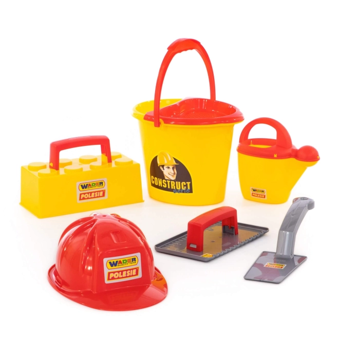 Plezier met helm en gieter
