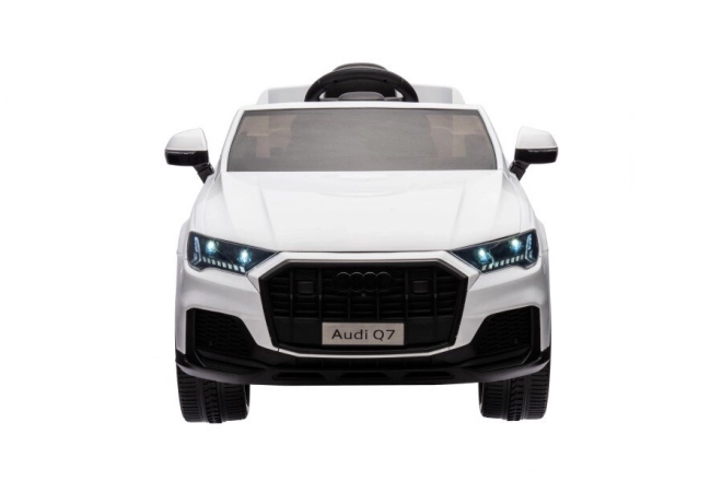 Audi Q7 Electric Ride-On Car White