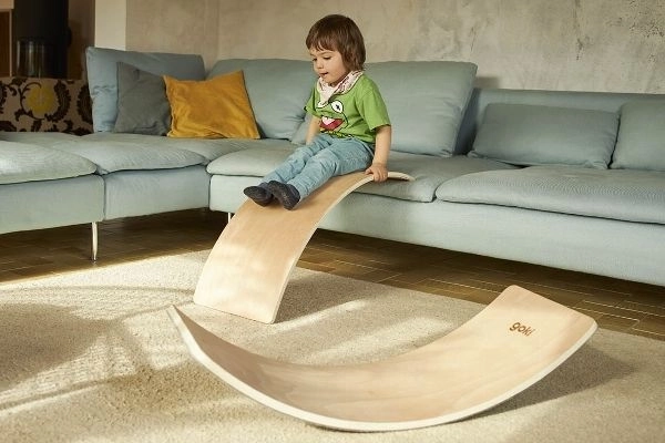 Natural Crescent Balancing Board