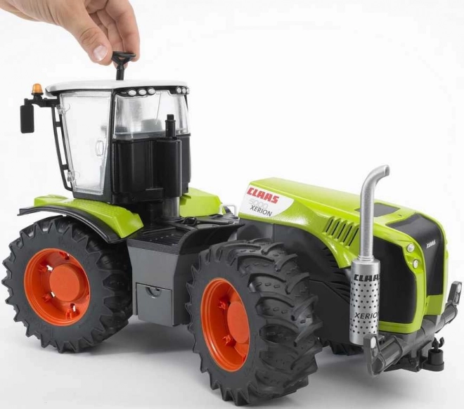 Bruder CLAAS Xerion 5000 Tractor