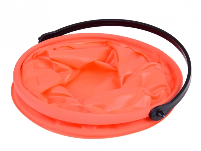 Collapsible Bucket for Young Explorers