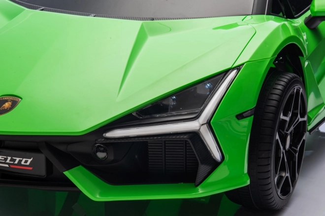 Elektrické auto lamborghini revuelto zelené